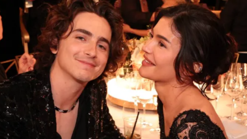 Kylie Jenner e Timothée Chalamet: Un Natale d’Amore e Regali Speciali